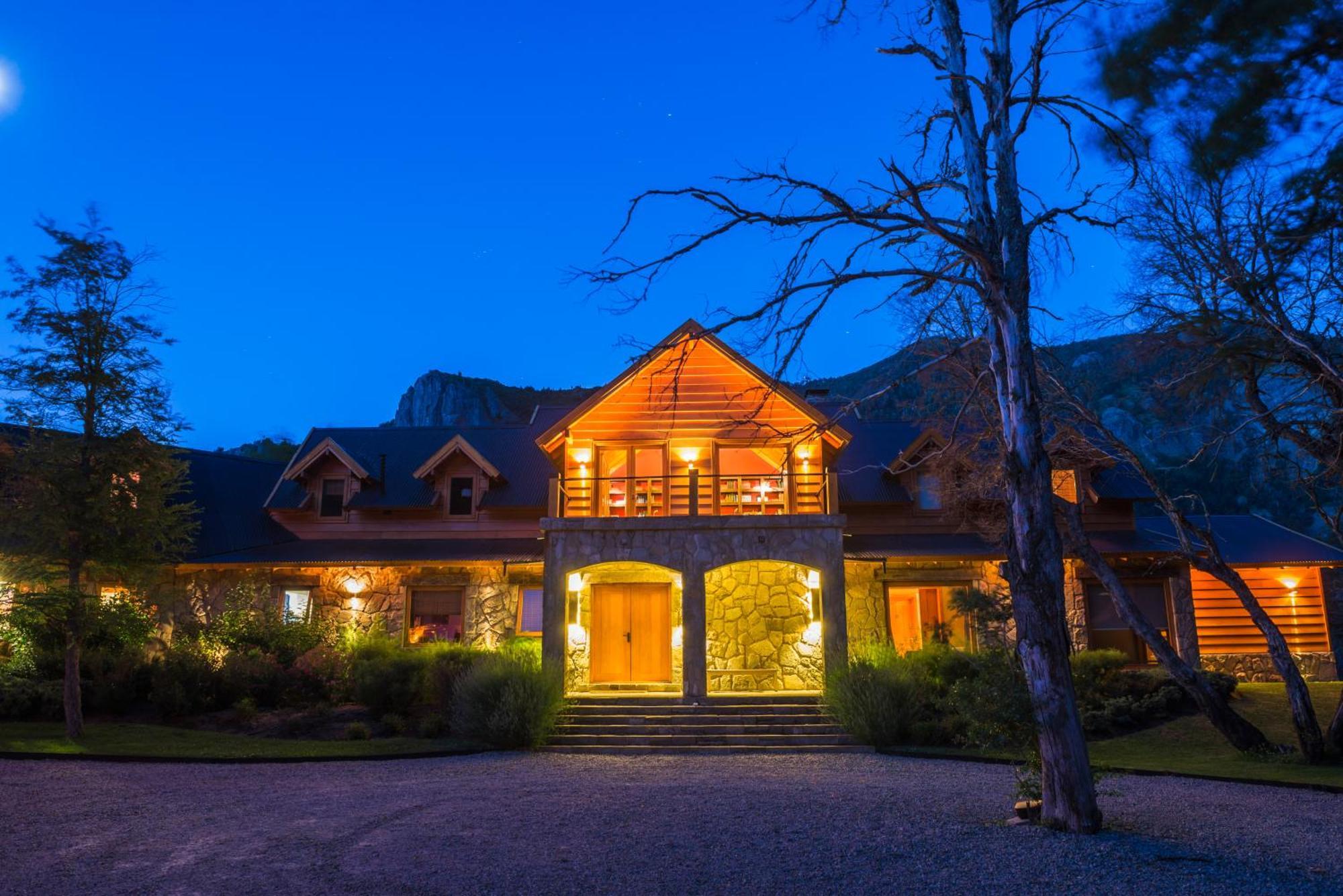 Rio Hermoso Hotel De Montana San Martín de los Andes Екстериор снимка